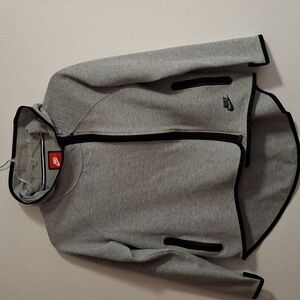 Nike Tech Fleece Gray Asymmetric Women’s Cape Hoodie Sweatshirt Full Zip Sz. Sm